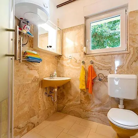 La Dostana 2 Lejlighed *