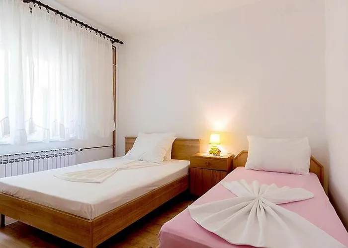 La Dostana 2 * Dramalj