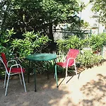 Apartman La Dostana 2 *