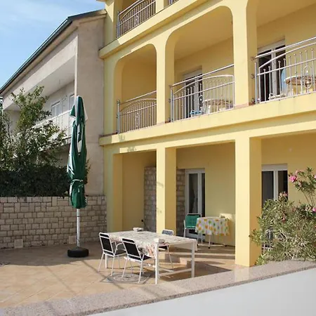 Apartman La Dostana 2