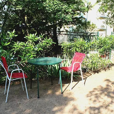 Apartament La Dostana 2 *