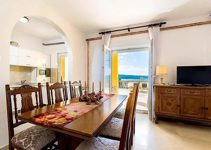 La Dostana 2 Apartment Dramalj