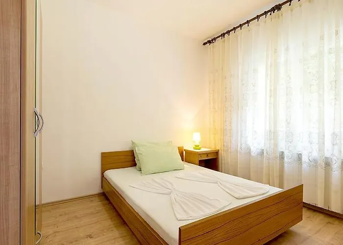 La Dostana 2 Apartment